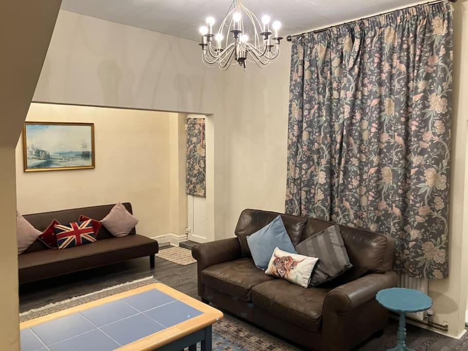 Apartment Beautiful North Bay Seaside Apartment, Free Parking And Courtyard *